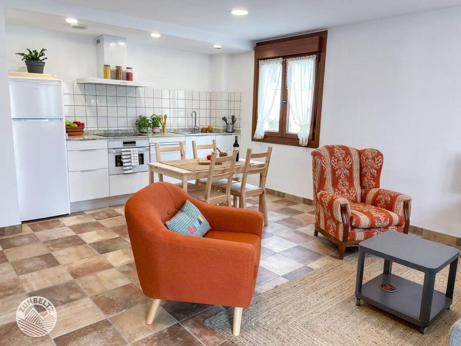Casa Zunbeltz De 3 Habitaciones En Plena Montana Lezáun Buitenkant foto