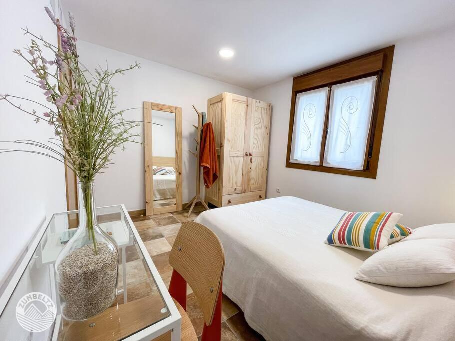 Casa Zunbeltz De 3 Habitaciones En Plena Montana Lezáun Buitenkant foto